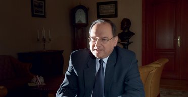 Украина и Польша со временем придут к общей точке зрения по героизации УПА, – посол Польши Генрик Литвин