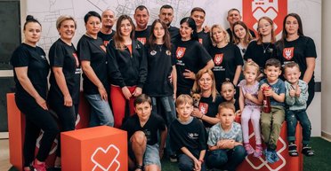 "Еще более 1500 защитников Мариуполя в плену": Ахметов продолжил работу проекта "Сердца Азовстали"