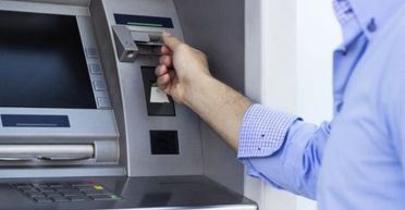 Неожиданное открытие: мужчина был шокирован увиденным на чеке из банкомата (фото)