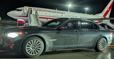 Брудний BMW для Навроцького: у Польщі розгорівся скандал після візиту президента до Латвії