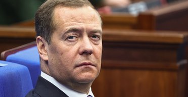 "В разговорах как шелковый": Медведев прокомментировал угрозу Трампа ударить по Москве