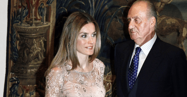 Королева Испании поссорилась со свекром: монарх рассказал всю правду