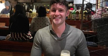 Кур'єр уже в дорозі: чоловік випадково замовив доставку їжі через пів світу (фото)