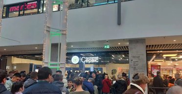 Ограничение услуг МИД для мужчин за рубежом: в Раде ответили, законно ли это (видео)