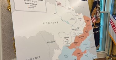 Встреча Трампа и Зеленского: в Белый дом принесли карту оккупированных территорий