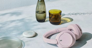 Что подарить на 8 марта в 2026 году: лучшие практичные гаджеты до 5 000 грн (фото)