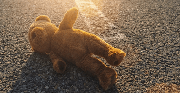 "Був п'яний": у Польщі українець випадково збив на машині свою 15-місячну доньку (фото)