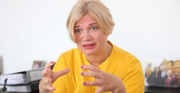 Ирина Геращенко: "Команда Зеленского хочет абсолютной власти и контроля над потоками"