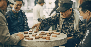 Загальний вік 227 років: поліція заарештувала банду дідів-злочинців (фото)