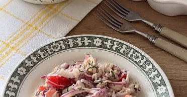 Усього три інгредієнти: рецепт дуже простого салату