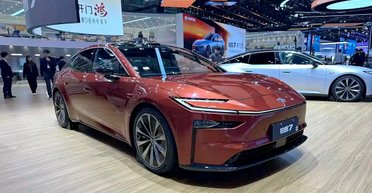 Toyota представила аналог Tesla Model S за $28 000 із запасом ходу понад 700 км (фото)