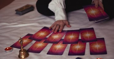 Оберіть карту на зображенні й дізнайтеся, що для вас підготував цей тиждень січня