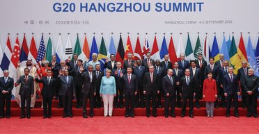 Назад в Нормандию. Почему провалилась попытка России решить судьбу Украины без участия Киева