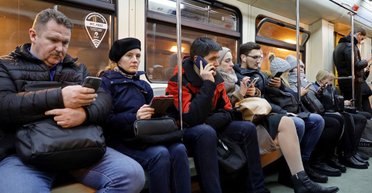 Усе заради боротьби з українськими дронами: у РФ не працюватимуть незареєстровані телефони