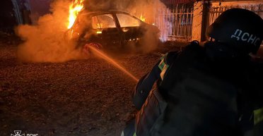 Повреждены роддом и детсад: мэр Каменского подтвердил атаку россиян на город (фото)