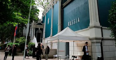 Скандал на бієнале у Венеції: організаторами є родички Лаврова і глави "Ростеха"