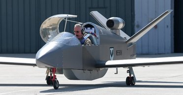 Схожий на крила ракети: ВПС США показали роботу крихітного літака JSX-2 (відео)