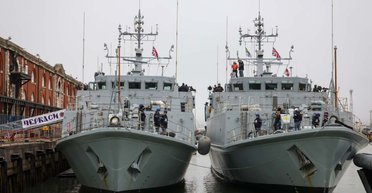 Мінні мисливці українських ВМС: кораблі "Черкаси" та "Чернігів" прибули до Портсмута на навчання