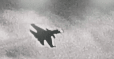 F-16 Тайваню тримали під прицілом винищувачі J-15 Китаю, які відпрацьовували вторгнення (відео)