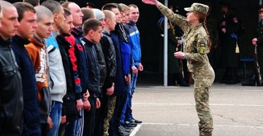 Отмазаться любой ценой. Почему украинцы не хотят идти в армию