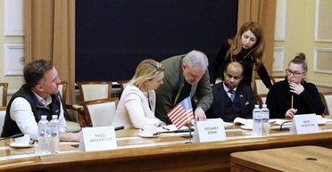 США нададуть Україні допомогу для відновлення енергосистеми, — посол