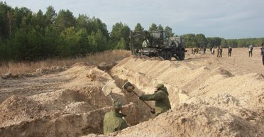 Готовятся отступать в Крым. Зачем россияне роют окопы на полуострове