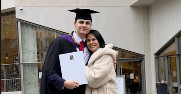 Колишня дружина Віталія Кличка привітала їхнього сина з випускним (фото)