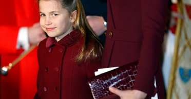 Семейное сходство: чем принцесса Шарлотта так похожа на принцессу Анну