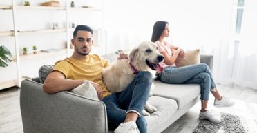 Мужчина "делал все" для девушки, которая не захотела помочь ему в беде: что произошло (фото)