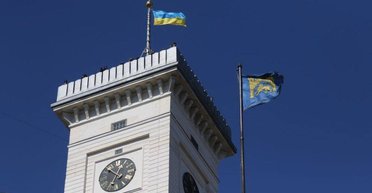Работал преподавателем английского: что известно об австралийце, который выпрыгнул из Ратуши во Львове, — СМИ