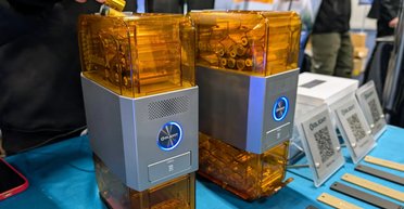 Не просто заряжает аккумуляторы: создано "самое умное в мире" зарядное устройство (фото)