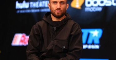 Валуев заявил, что РФ "в случае угрозы" готова приютить Ломаченко