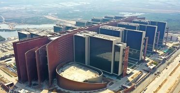 Найбільша у світі офісна будівля перевершила Пентагон: який вигляд вона має (фото)