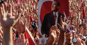 Острів Стамбул. Туреччина прощається з Ататюрком