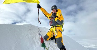 Напомнила миру о войне: украинка за сутки покорила две 8-тысячные горы (фото)