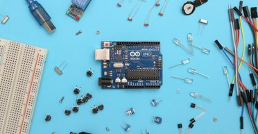 Чипы не на кристалле: ученые совершили прорыв в технологиях, заменив кремний