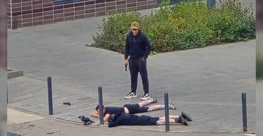 Вернули сбежавшего контрактника: в РФ сотрудники воинской части начали стрельбу в дворе, — СМИ