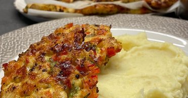 Соковиті та дуже смачні: рецепт курячих котлет до вечері