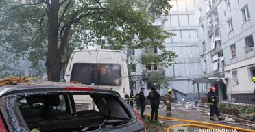 Пошкоджені десятки будинків: у Дніпрі зросла кількість постраждалих від удару РФ (відео)