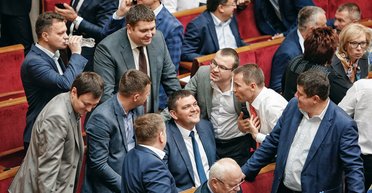 Битва титанов. На каких партнеров сможет рассчитывать Зеленский и "Слуга народа" в новой Раде