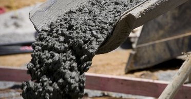 Инженеры создали на 30% более прочный бетон: секретный ингредиент может удивить