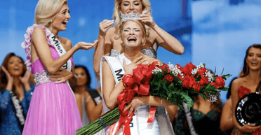 "Тяжело смотреть": новоизбранную "Мисс Америки" высмеяли из-за внешности (фото)