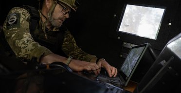 "Оцифрувати максимально все": Міноборони розробляє мобільний додаток Армія+ (відео)