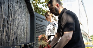 Елена Зеленская во время визита в США появилась в вышиванке — стилист прокомментировала образ первой леди (фото)