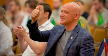 Переименование в Одессе: Труханов провел голосование, а Кипер заявил, что имперских названий не будет