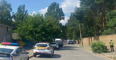 В Петропавловской Борщаговке в здании МВД взорвался снаряд: есть жертвы, — СМИ