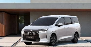 General Motors выводят на рынок семейное авто за $10 800: есть электрическая версия (фото)