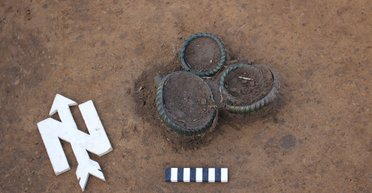 Нашел клад бронзового века с помощью металлоискателя: этим артефактам 3300 лет (фото)