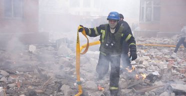 Более сотни ракет и десятки раненых: Зеленский о массированном обстреле ВС РФ (видео)