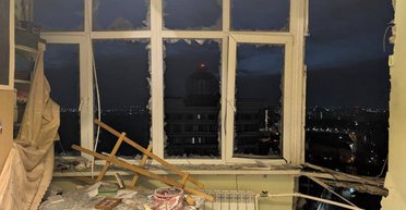 Закрыты аэропорты, слышны взрывы: дроны атакуют Москву, что известно (фото, видео)